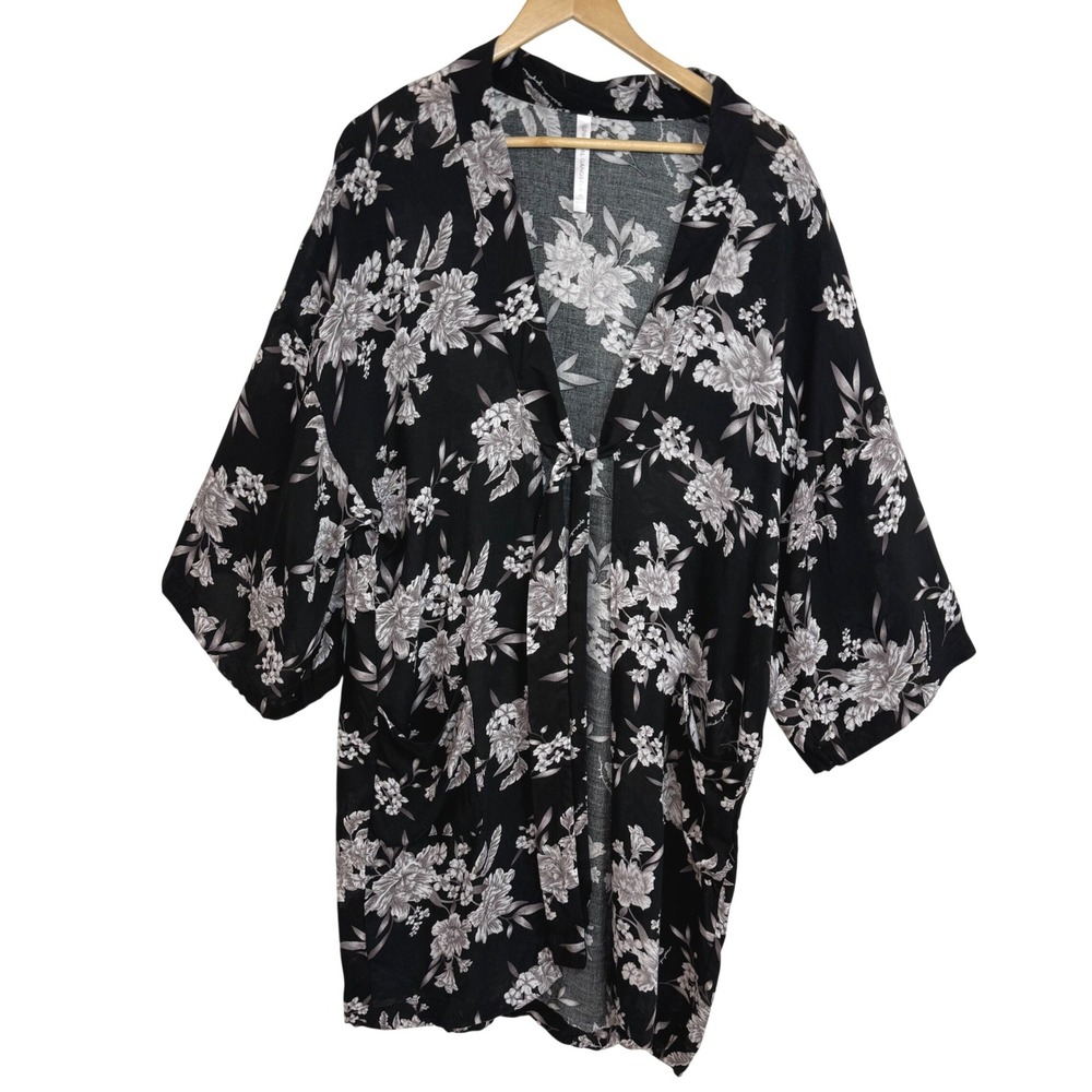 Spiritual Gangster Kimono OS Black White‎ Floral Open Front Boho Festival Beach